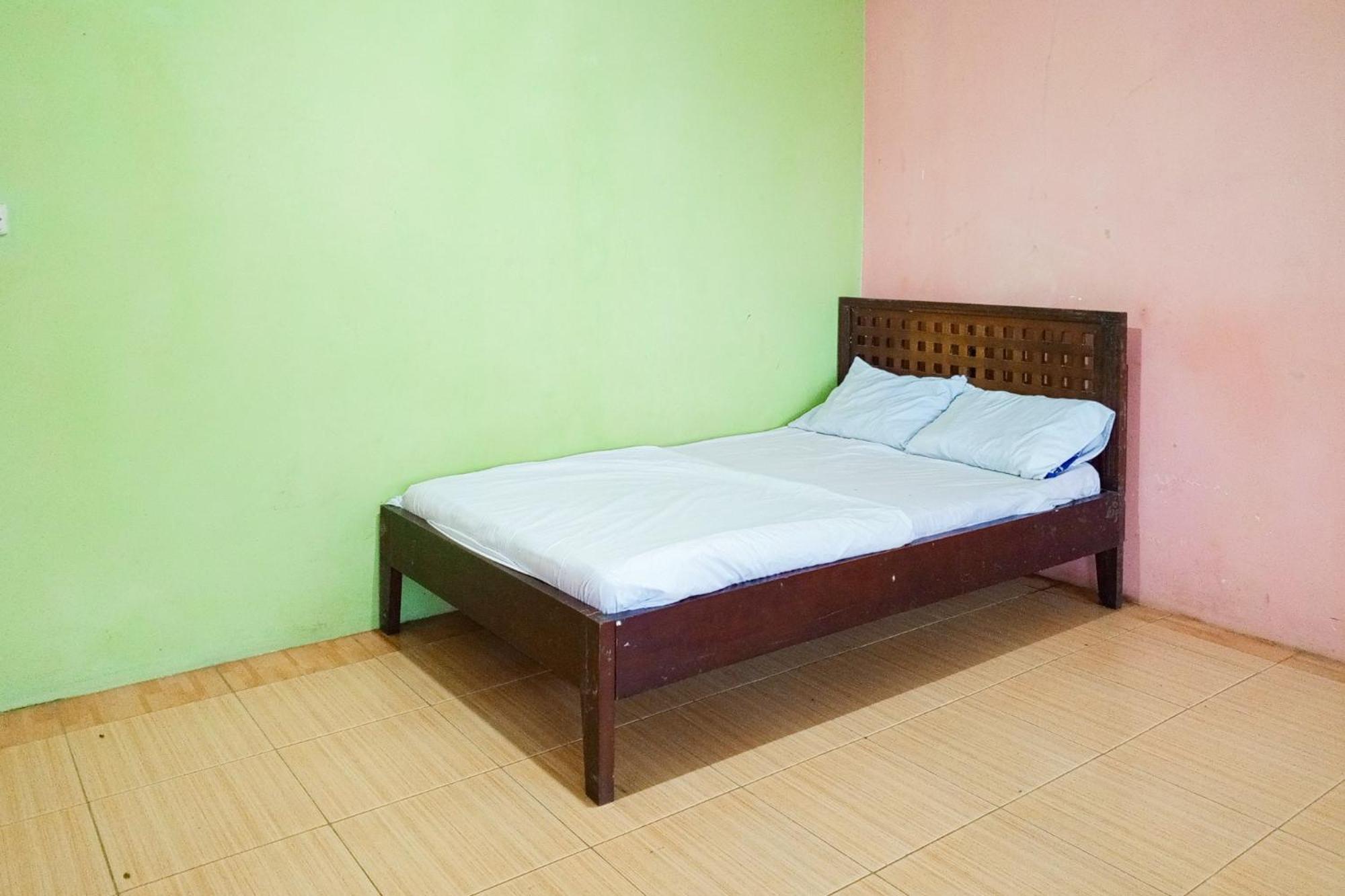 Villa Kampus Near Taman Safari Cisarua Puncak Redpartner Богор Экстерьер фото